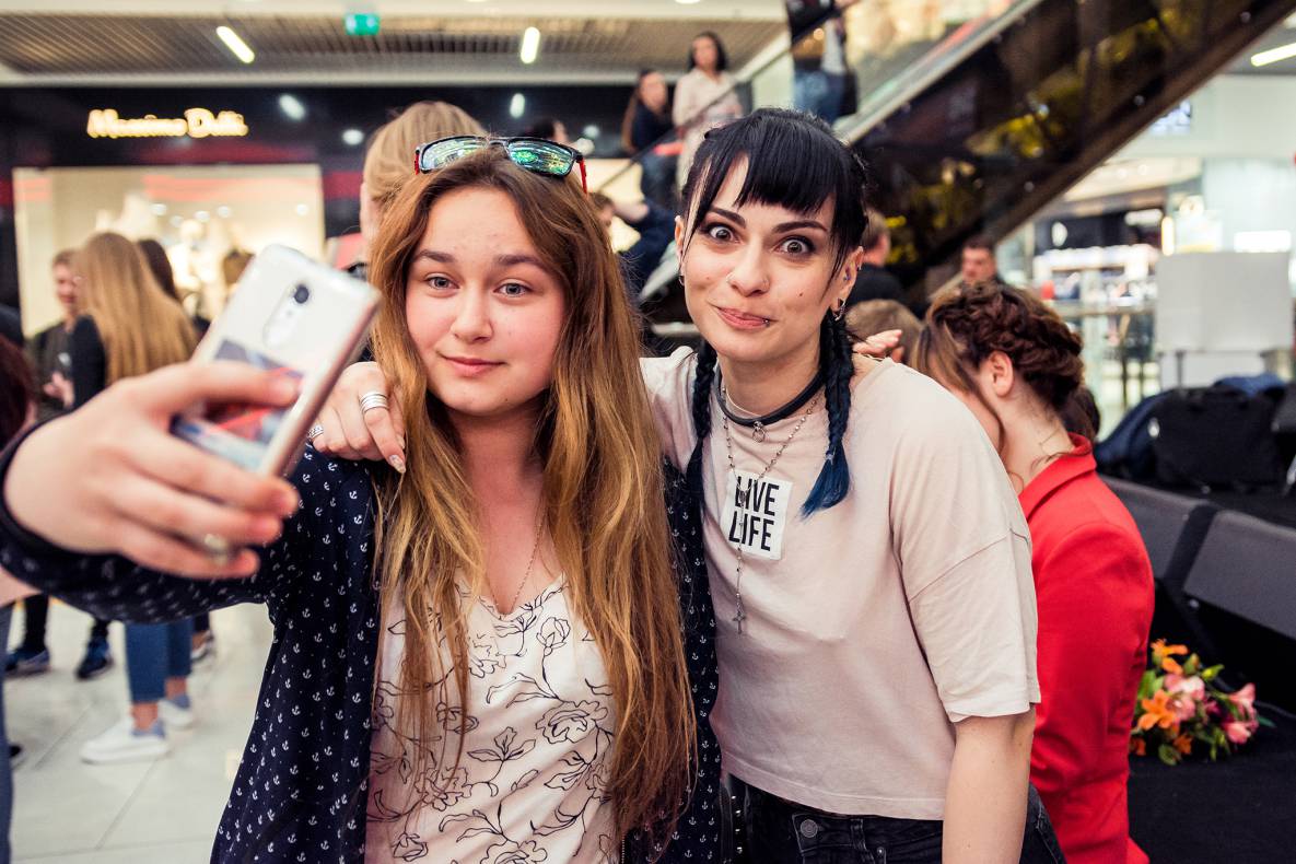 Участники шоу &quot;Голос&quot; в ТРЦ Гулливер! image-135