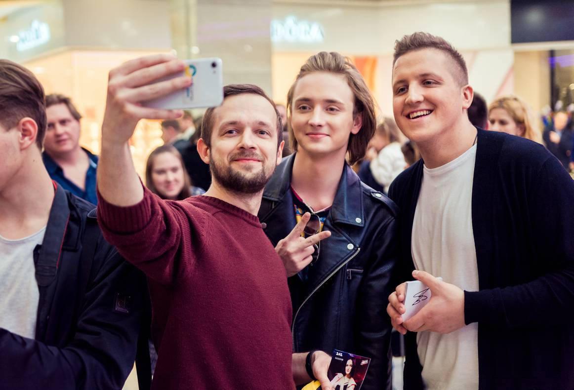 Участники шоу &quot;Голос&quot; в ТРЦ Гулливер! image-146