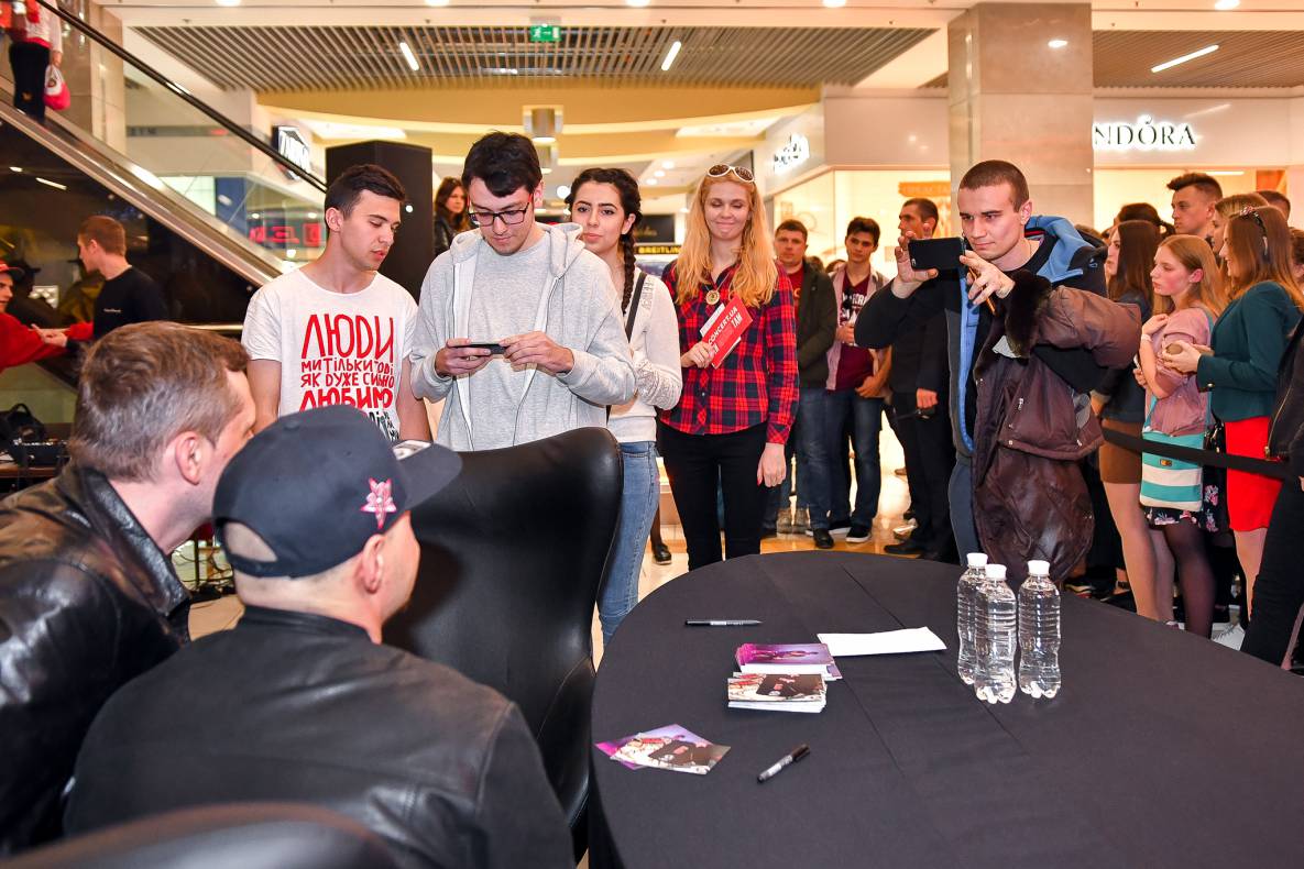 Автограф-сесія з Бумбокс! Шопінг вікенд в ТРЦ Гулівер image-13