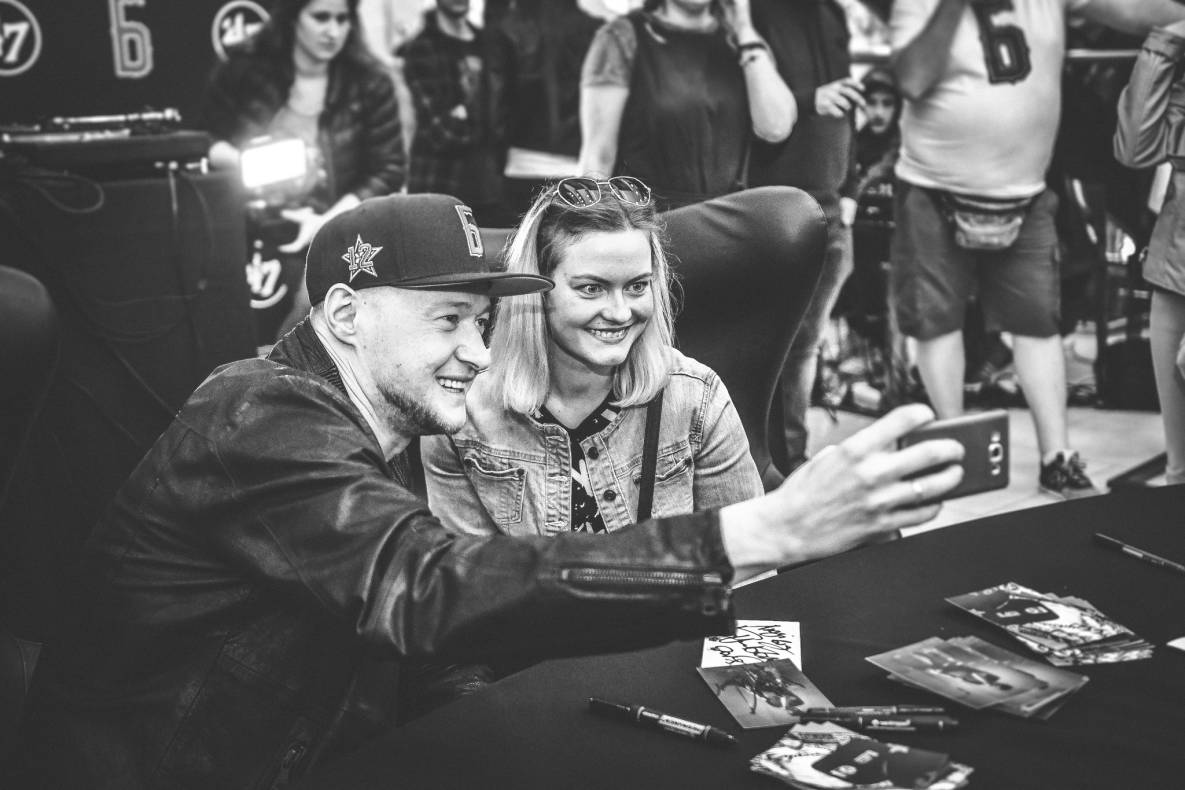 Автограф-сесія з Бумбокс! Шопінг вікенд в ТРЦ Гулівер image-76