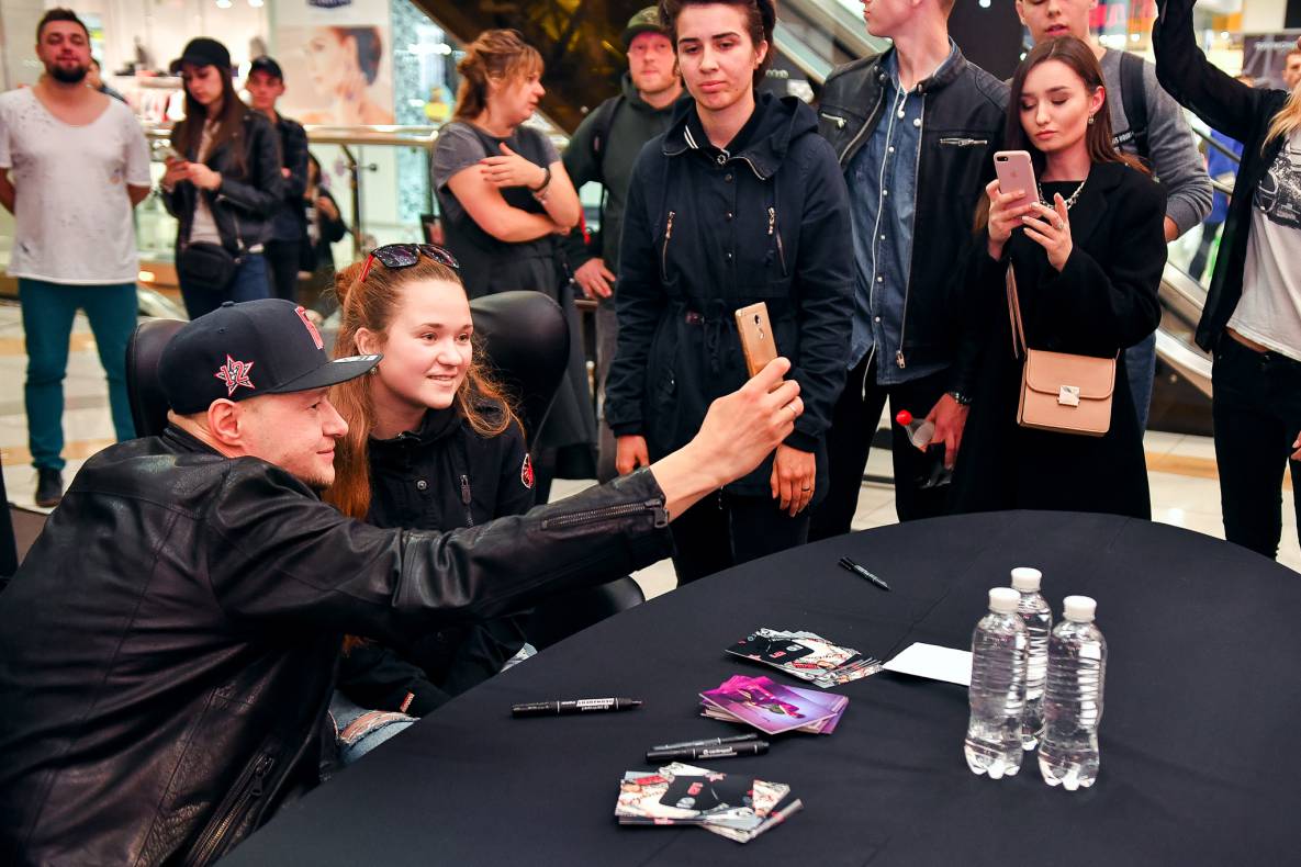 Автограф-сесія з Бумбокс! Шопінг вікенд в ТРЦ Гулівер image-79