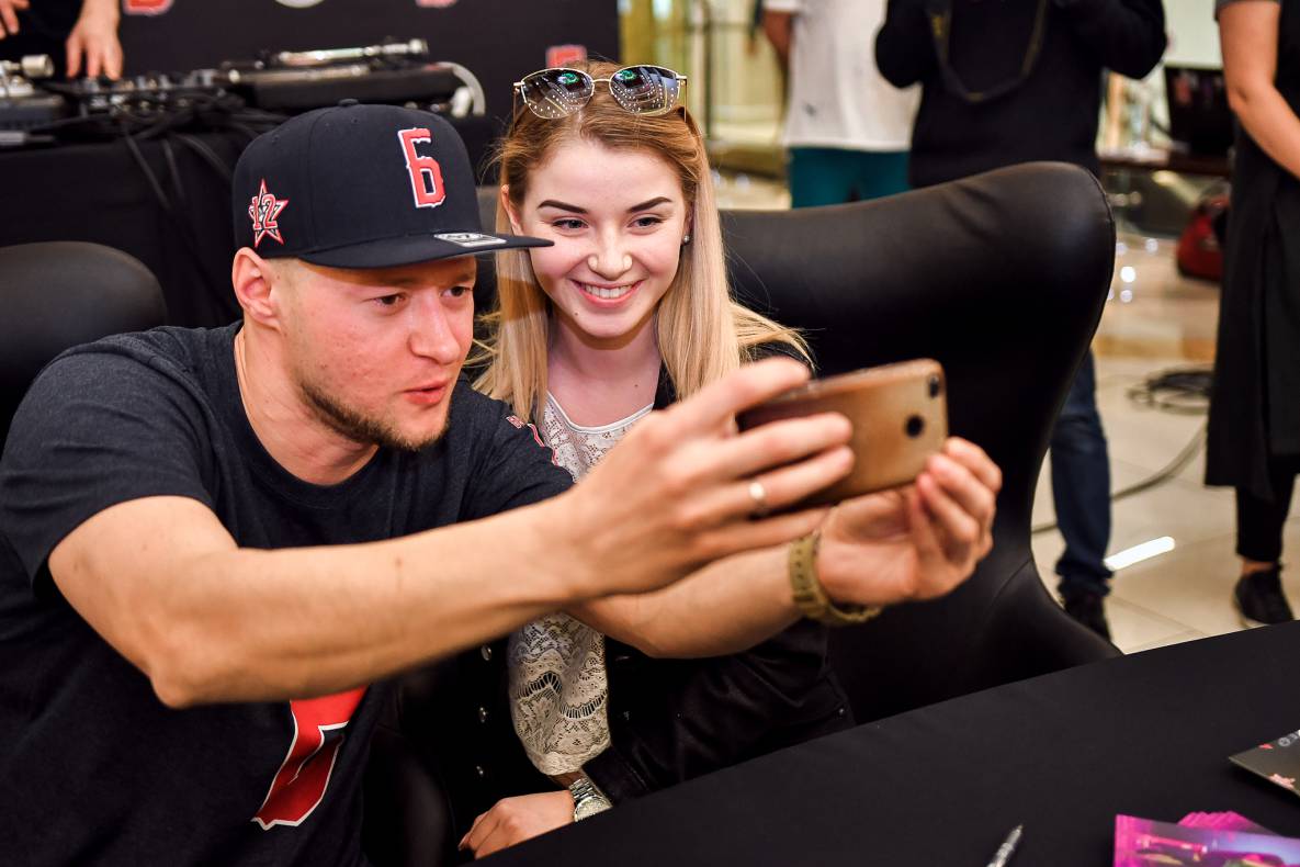 Автограф-сесія з Бумбокс! Шопінг вікенд в ТРЦ Гулівер image-93