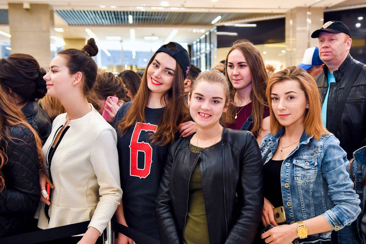 Автограф-сесія з Бумбокс! Шопінг вікенд в ТРЦ Гулівер image-97