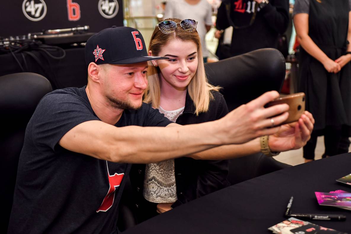 Автограф-сесія з Бумбокс! Шопінг вікенд в ТРЦ Гулівер image-96