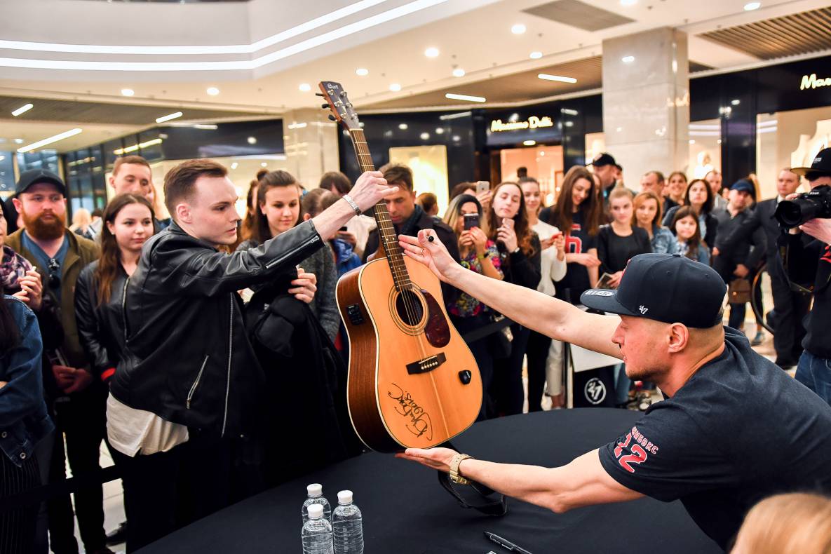 Автограф-сесія з Бумбокс! Шопінг вікенд в ТРЦ Гулівер image-108