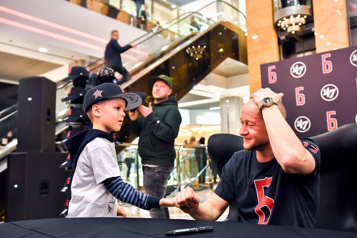 Автограф-сесія з Бумбокс! Шопінг вікенд в ТРЦ Гулівер image-116