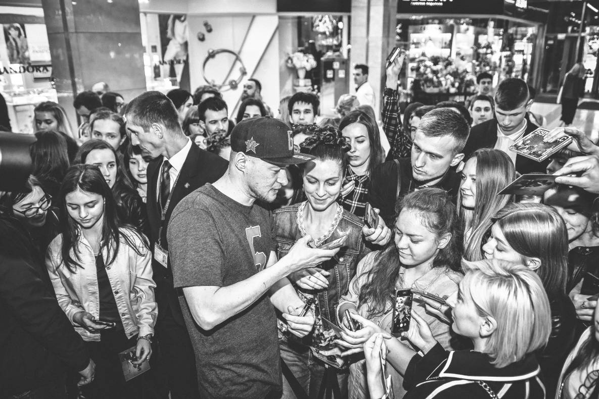 Автограф-сесія з Бумбокс! Шопінг вікенд в ТРЦ Гулівер image-123