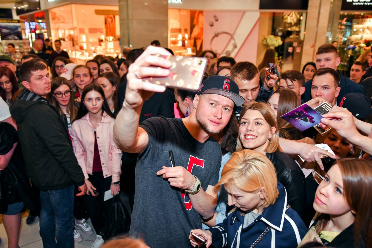 Автограф-сесія з Бумбокс! Шопінг вікенд в ТРЦ Гулівер image-124