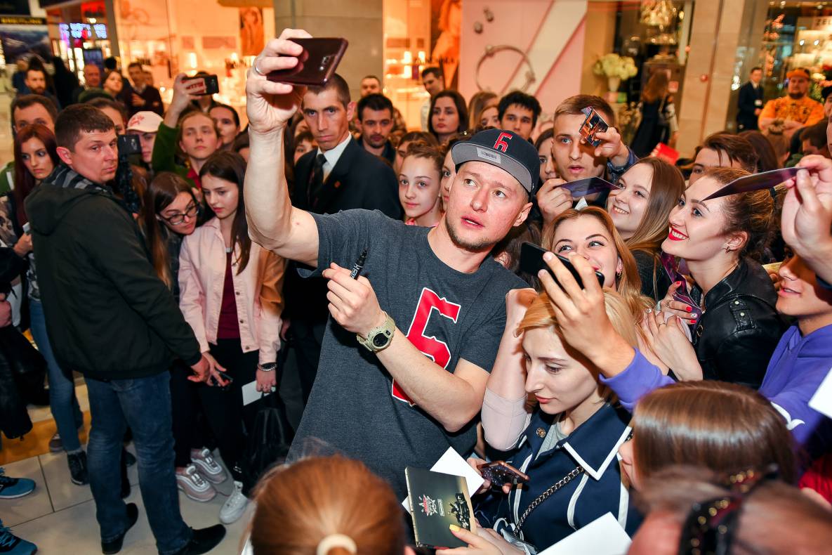 Автограф-сесія з Бумбокс! Шопінг вікенд в ТРЦ Гулівер image-128