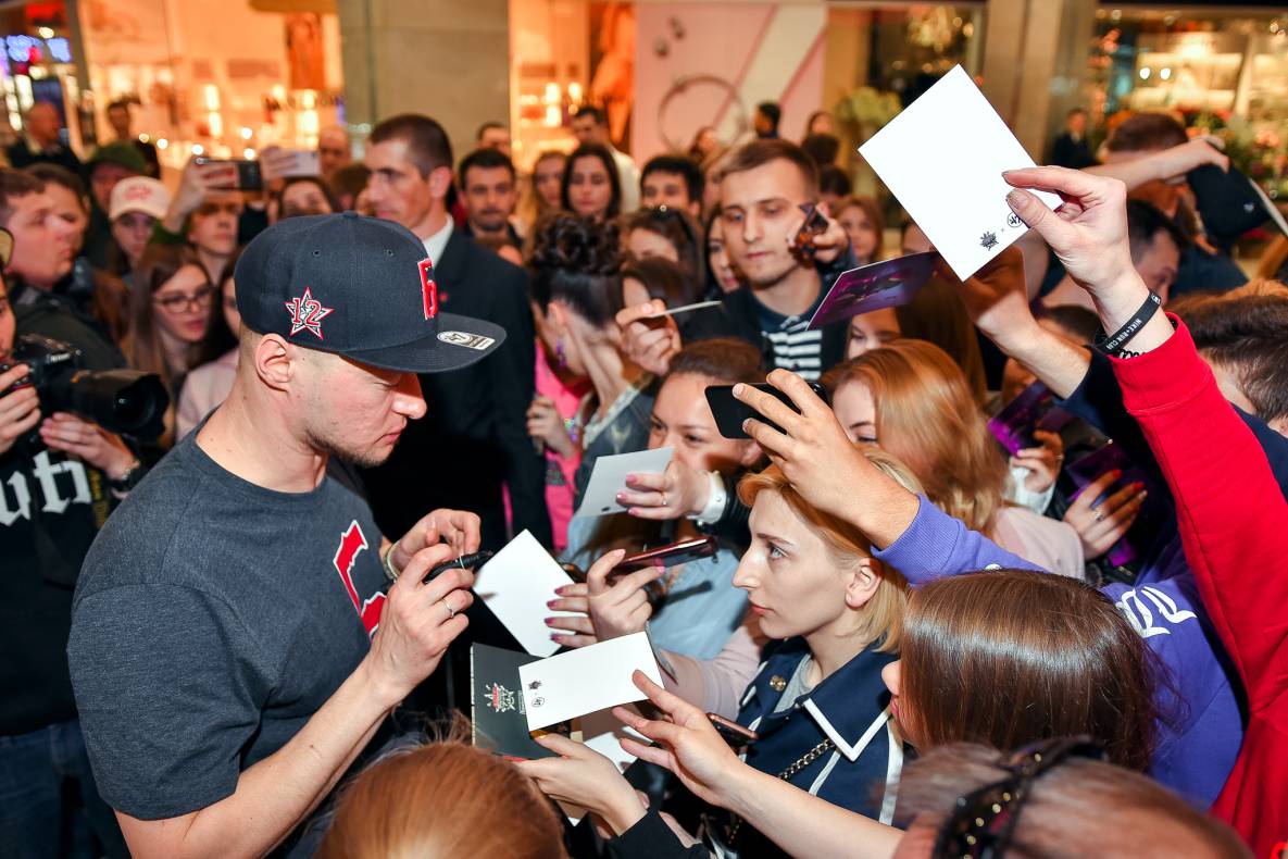 Автограф-сесія з Бумбокс! Шопінг вікенд в ТРЦ Гулівер image-132