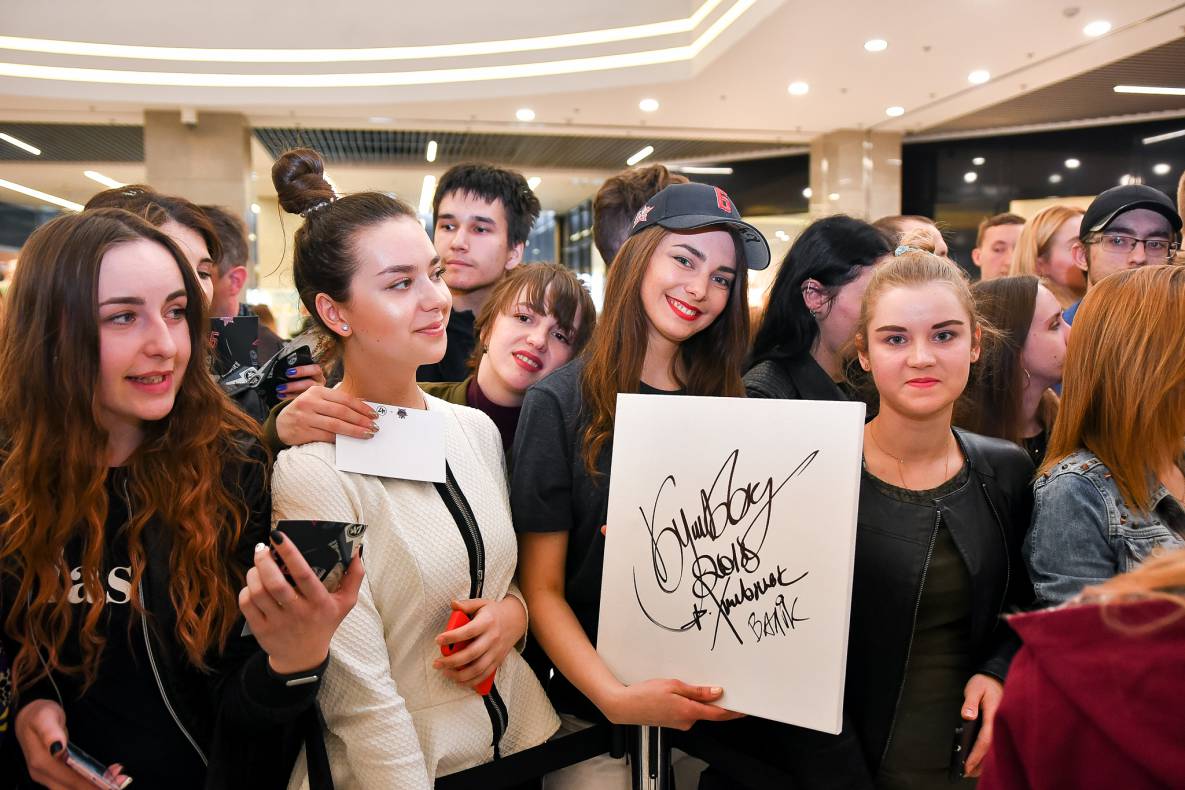 Автограф-сесія з Бумбокс! Шопінг вікенд в ТРЦ Гулівер image-135