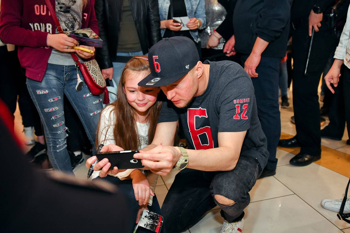 Автограф-сесія з Бумбокс! Шопінг вікенд в ТРЦ Гулівер image-137