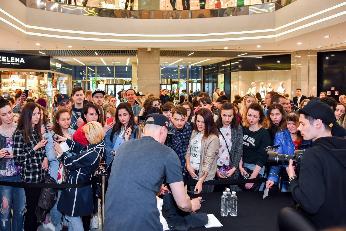 Автограф-сесія з Бумбокс! Шопінг вікенд в ТРЦ Гулівер image-139