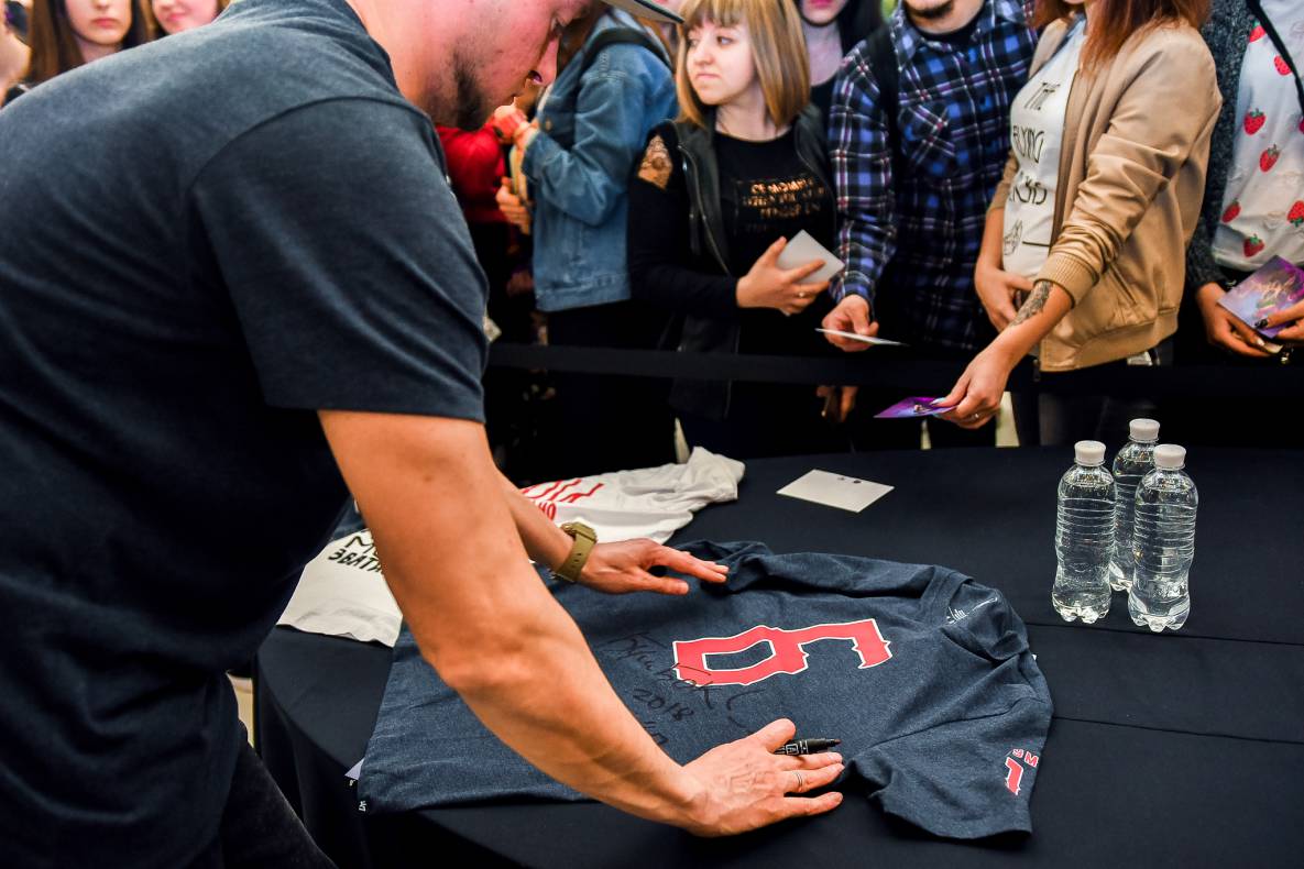 Автограф-сесія з Бумбокс! Шопінг вікенд в ТРЦ Гулівер image-141