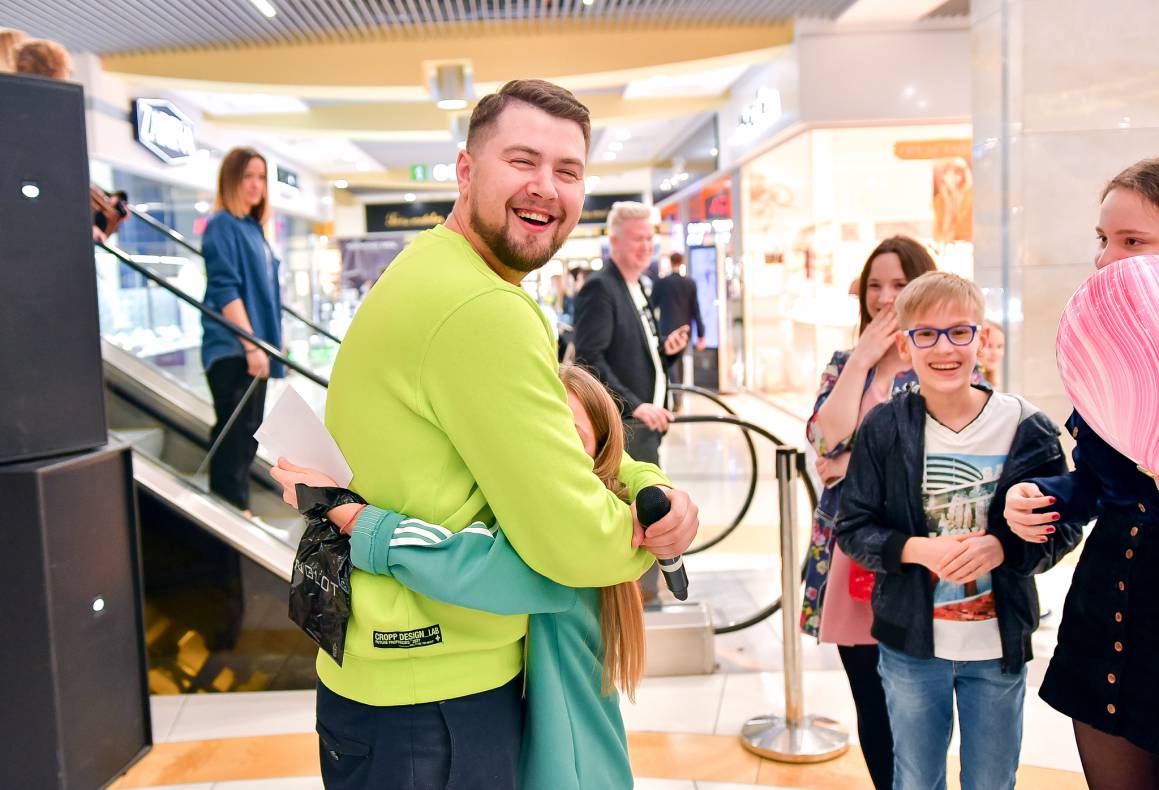 Автограф-сесія з Бумбокс! Шопінг вікенд в ТРЦ Гулівер image-190