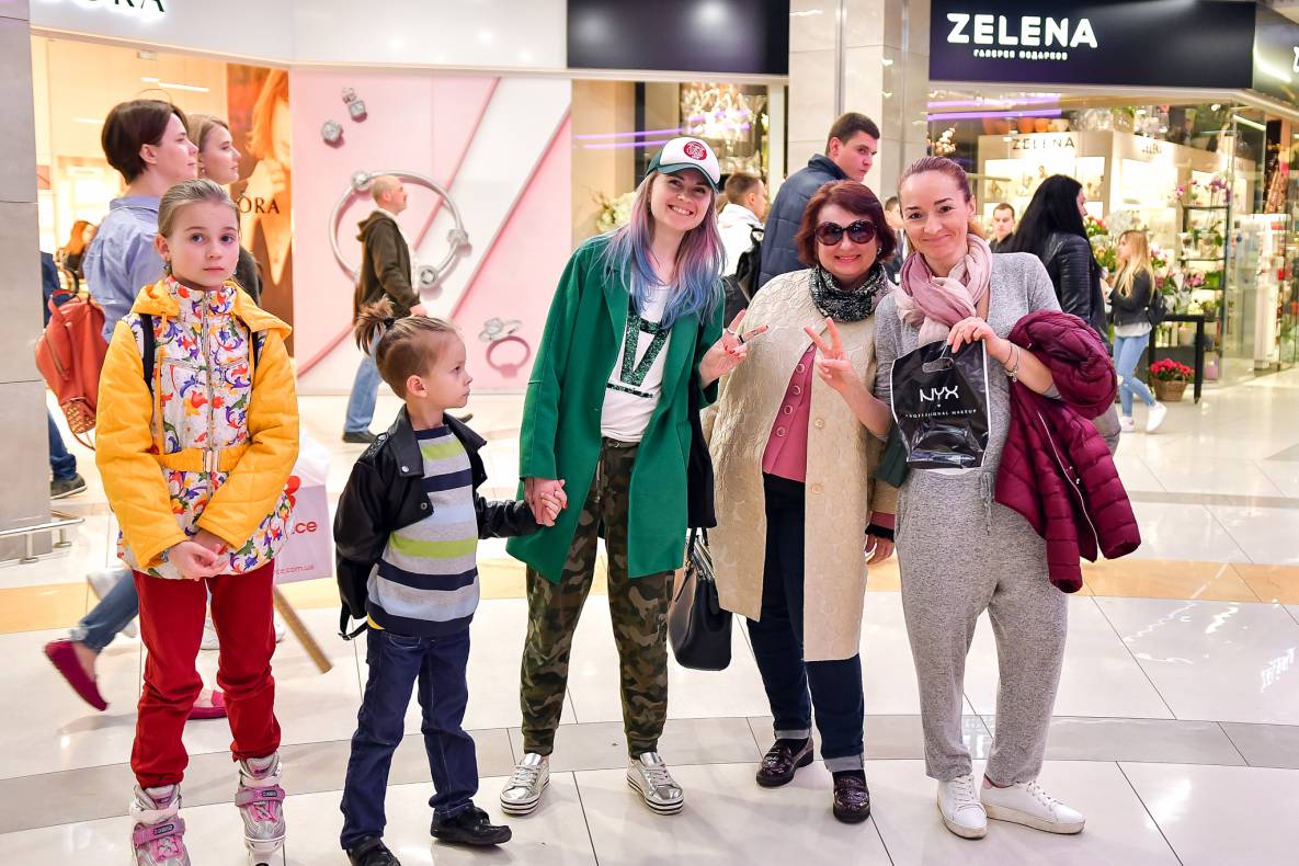 Автограф-сесія з Бумбокс! Шопінг вікенд в ТРЦ Гулівер image-193