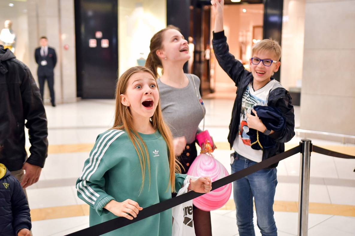 Автограф-сесія з Бумбокс! Шопінг вікенд в ТРЦ Гулівер image-198