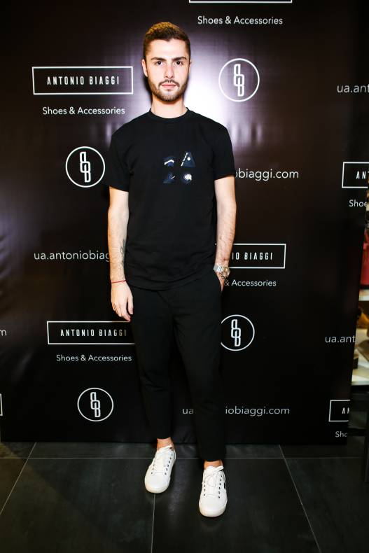 The official opening of Antonio Biaggi in the Gulliver shopping center image-25