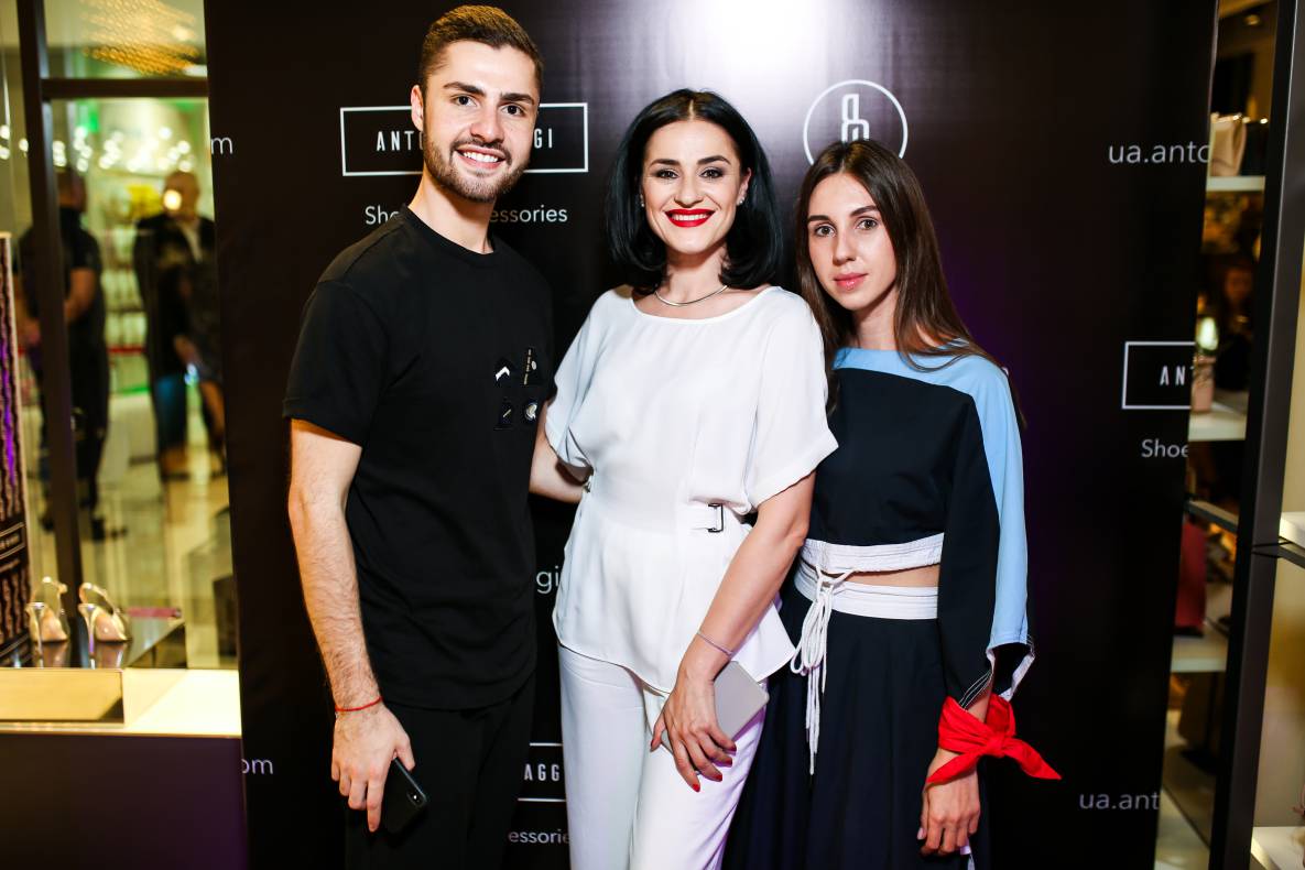 The official opening of Antonio Biaggi in the Gulliver shopping center image-34