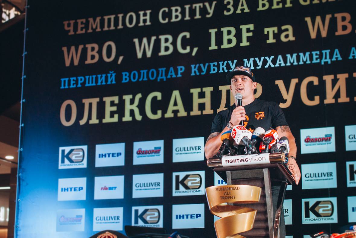 Press conference with Alexander Usyk image-14