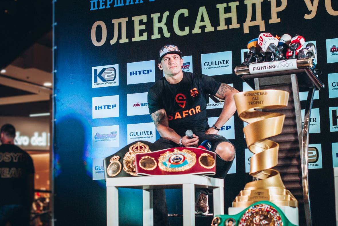 Press conference with Alexander Usyk image-23