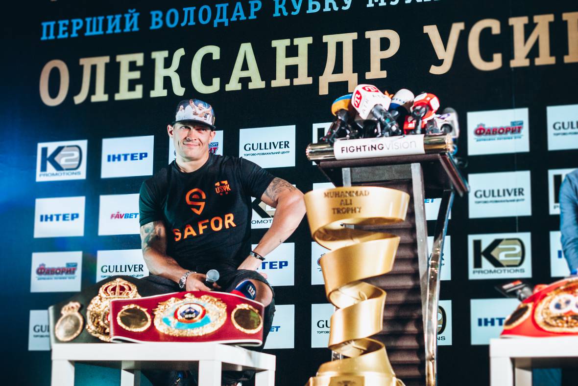 Press conference with Alexander Usyk image-33
