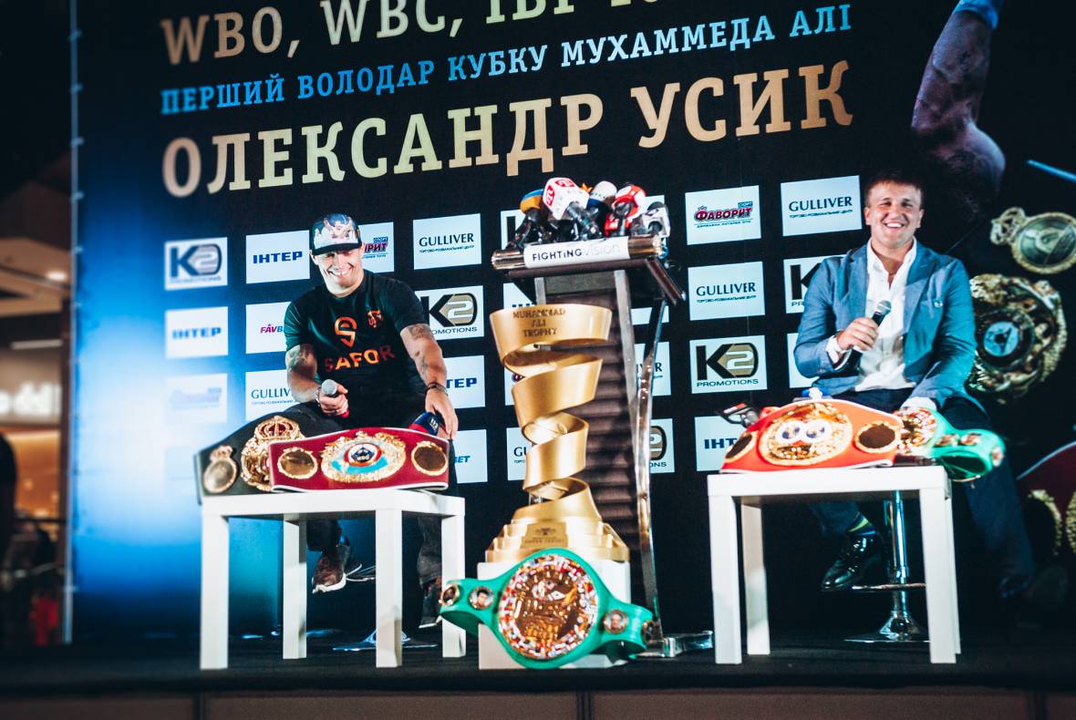 Press conference with Alexander Usyk image-36