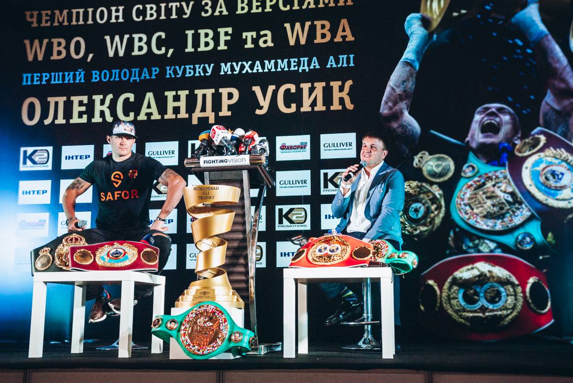 Press conference with Alexander Usyk image-39
