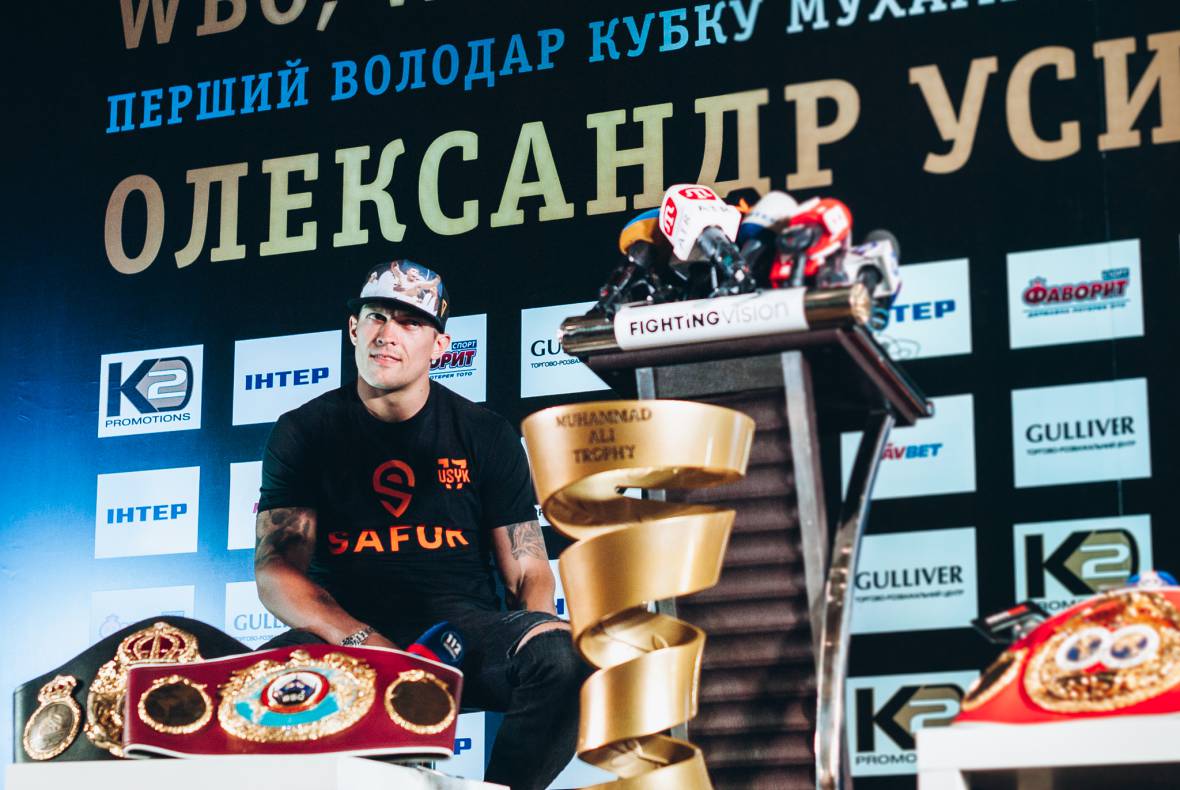 Press conference with Alexander Usyk image-43