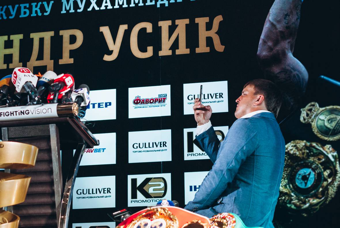 Press conference with Alexander Usyk image-51