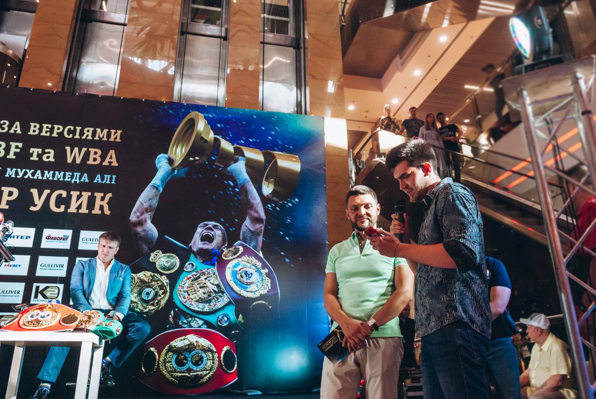Press conference with Alexander Usyk image-52