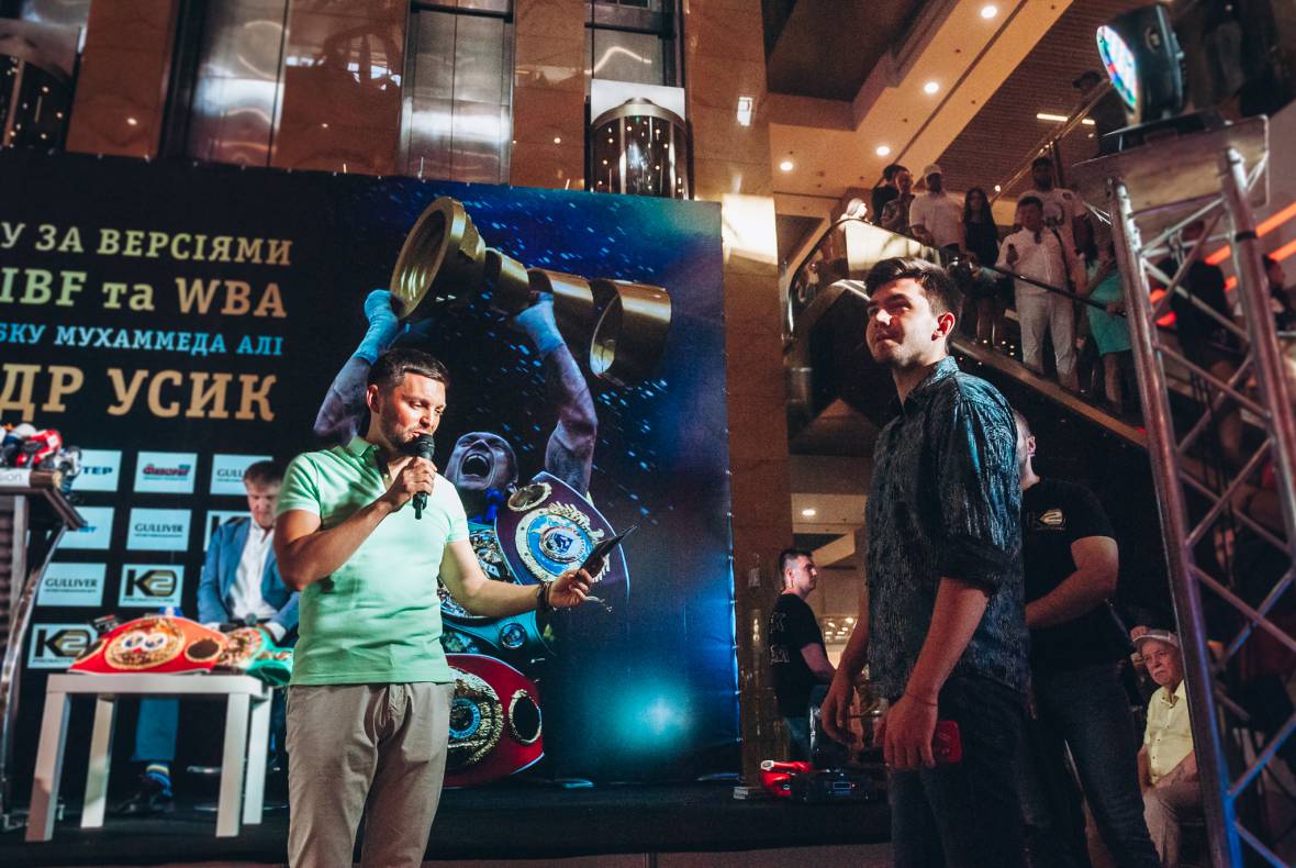Press conference with Alexander Usyk image-53