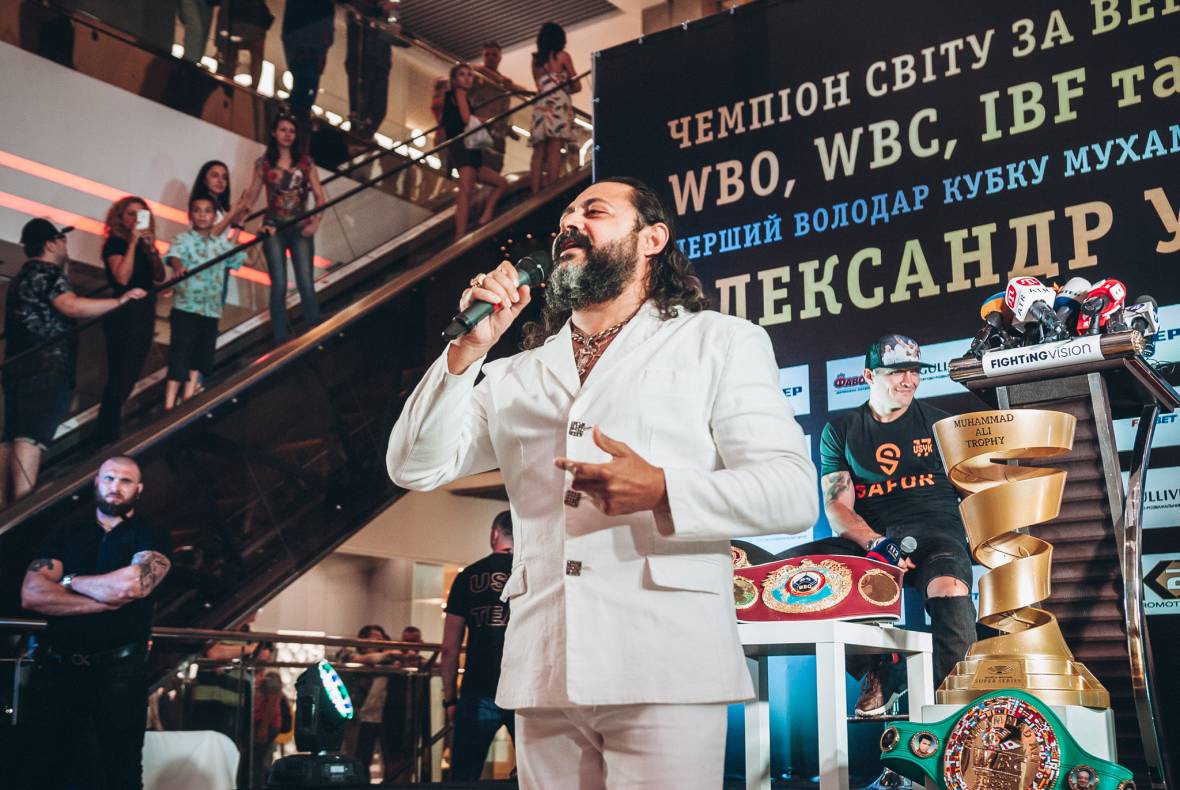 Press conference with Alexander Usyk image-69