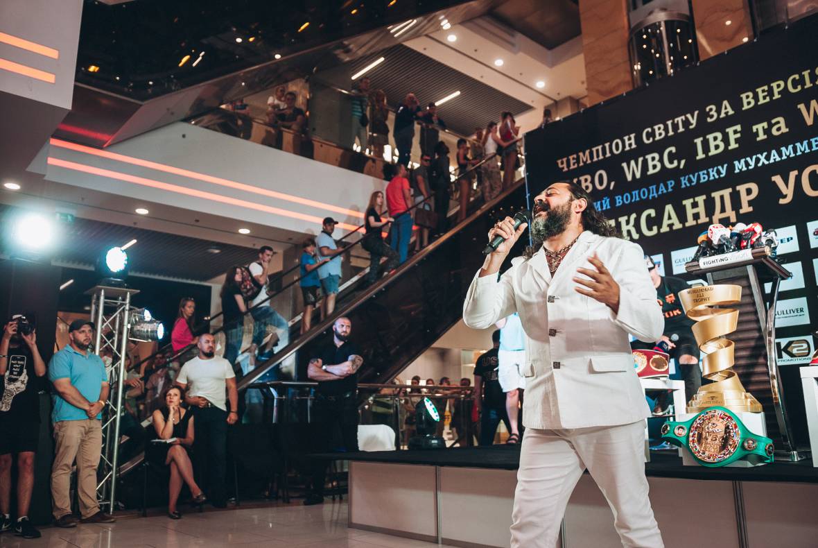 Press conference with Alexander Usyk image-77