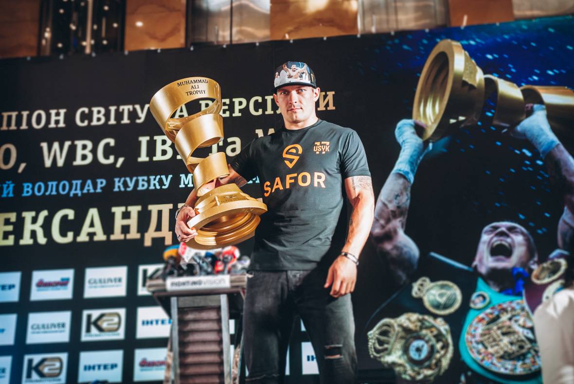 Press conference with Alexander Usyk image-83