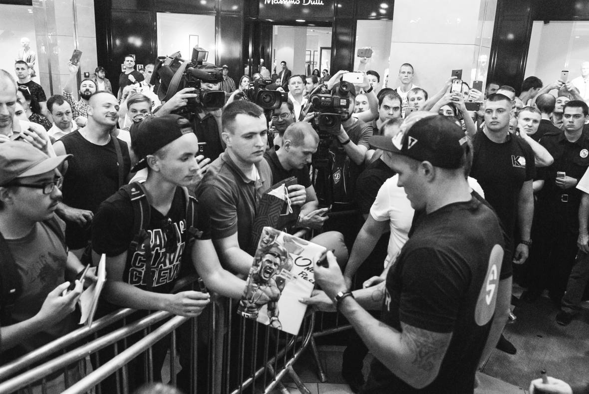 Press conference with Alexander Usyk image-93