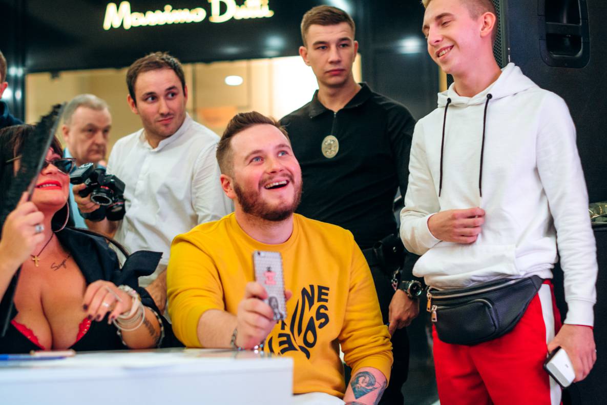 Шоу двійників Олі Полякової image-33