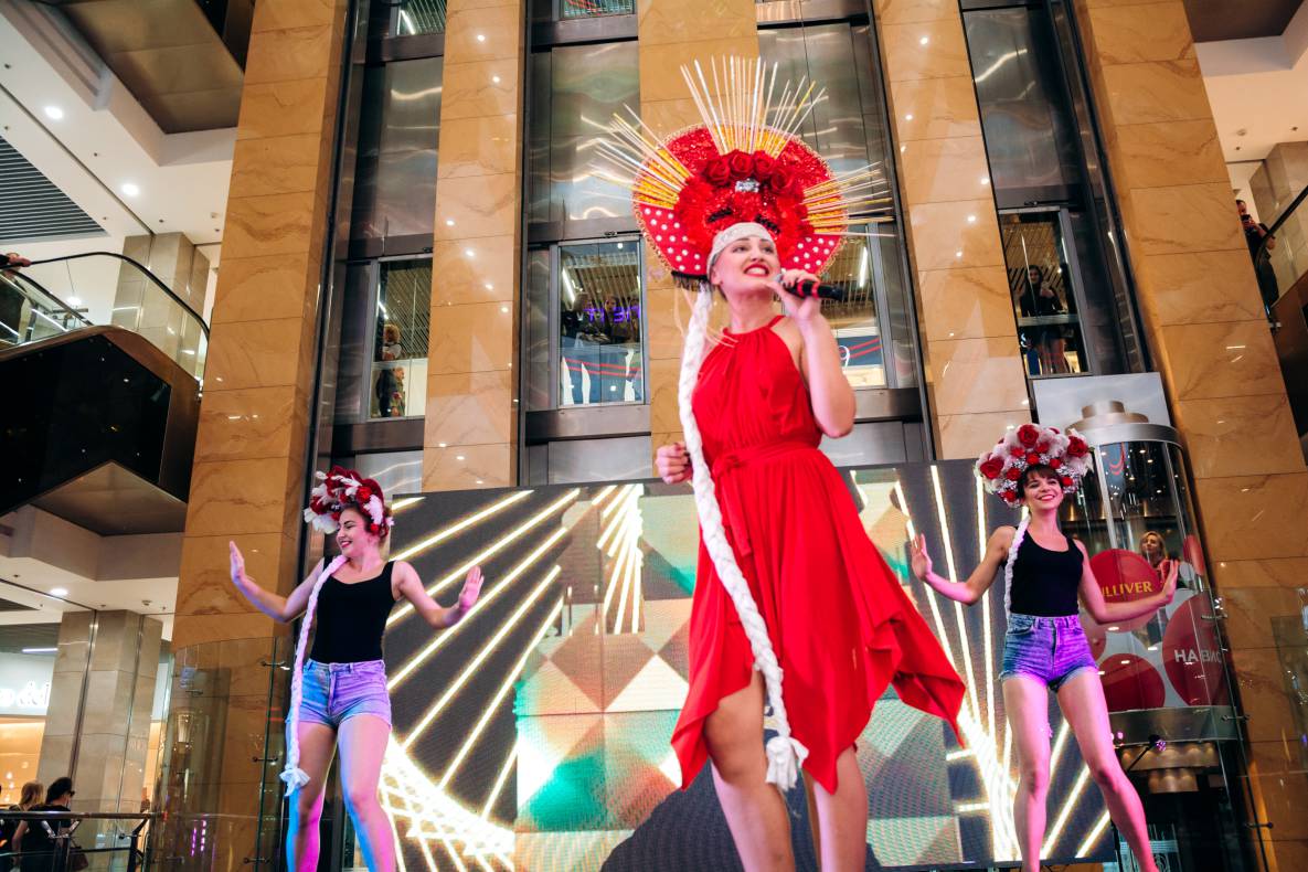 Шоу двійників Олі Полякової image-42