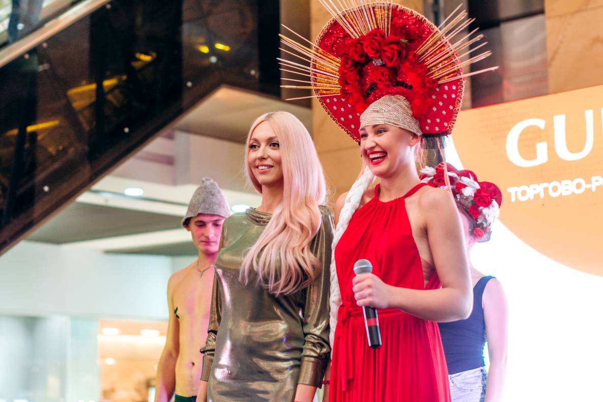 Шоу двійників Олі Полякової image-46