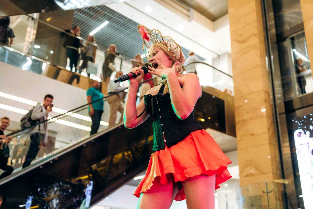 Шоу двійників Олі Полякової image-59