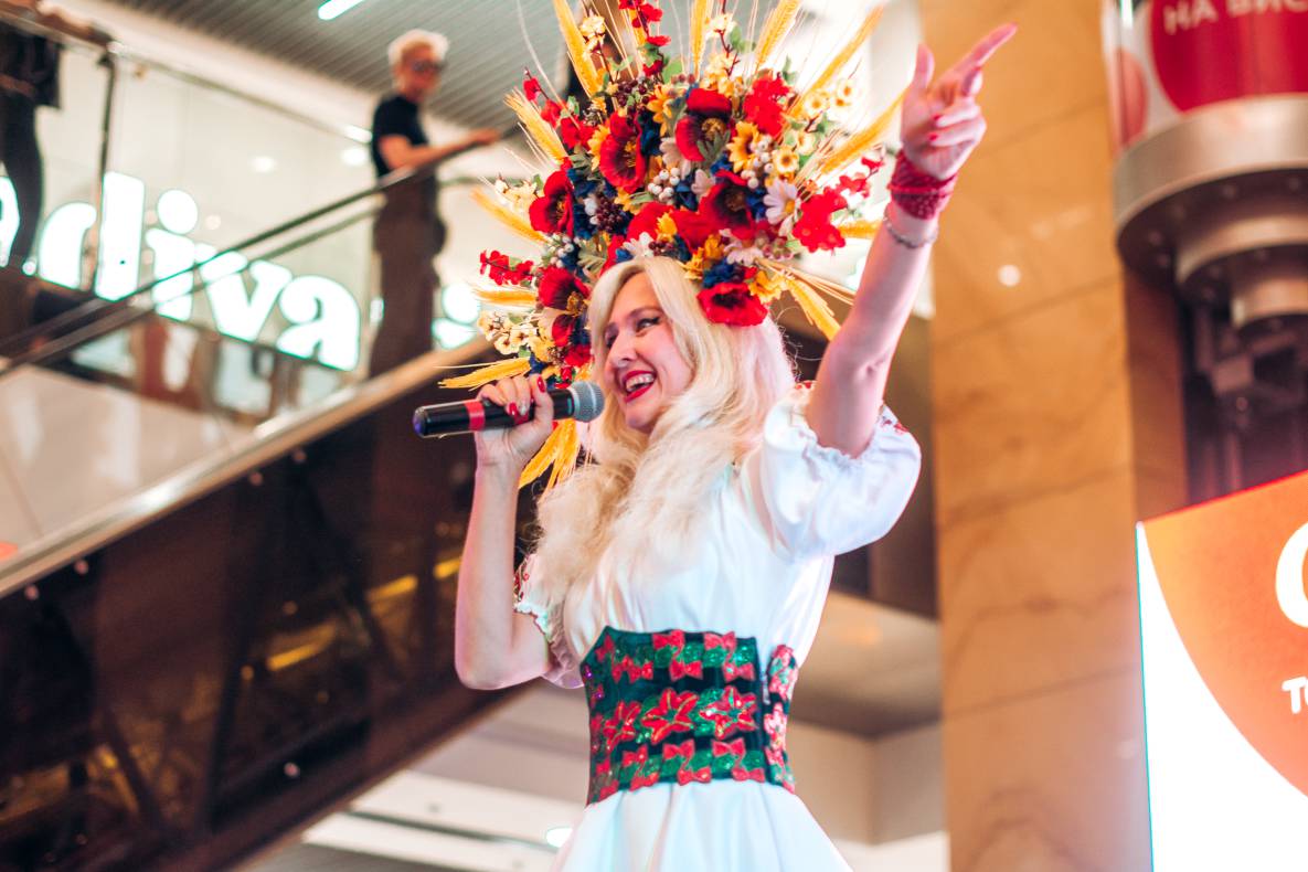 Шоу двійників Олі Полякової image-76