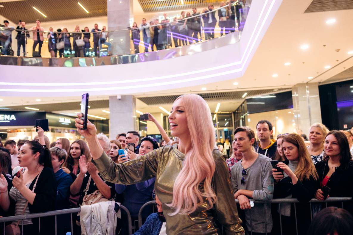 Шоу двійників Олі Полякової image-79