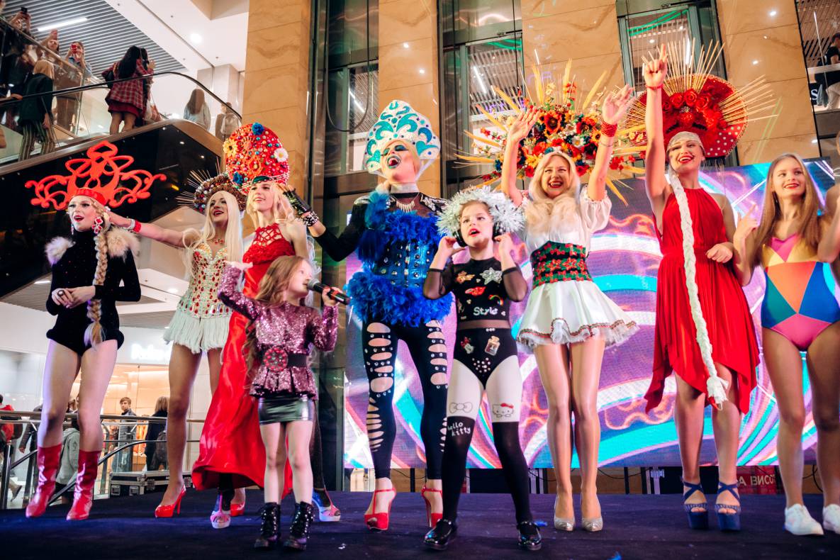 Шоу двійників Олі Полякової image-97