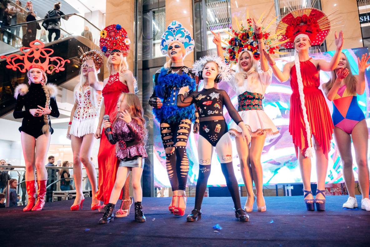 Шоу двійників Олі Полякової image-105