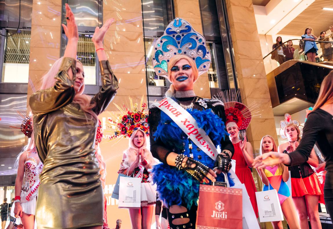 Шоу двійників Олі Полякової image-115