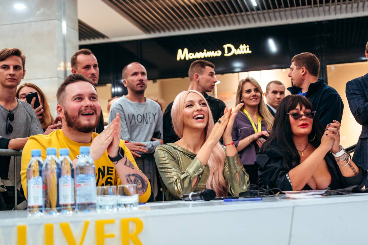 Шоу двійників Олі Полякової image-140