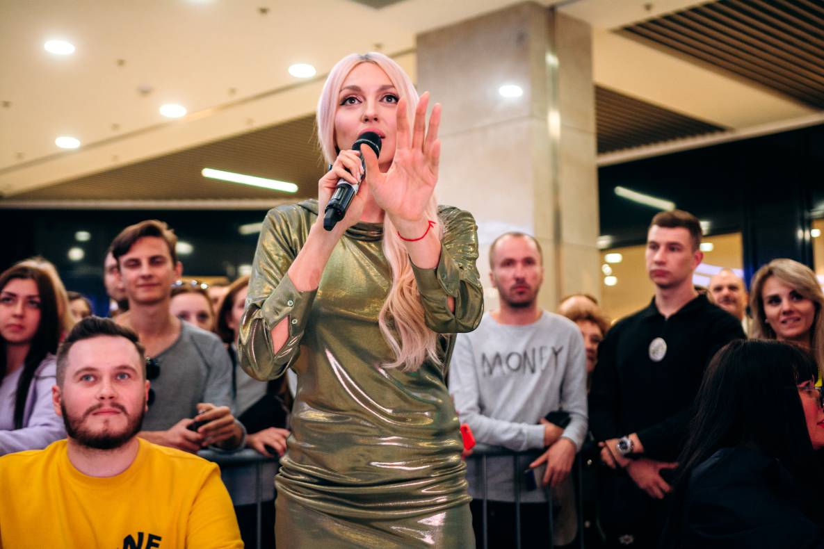 Шоу двійників Олі Полякової image-146