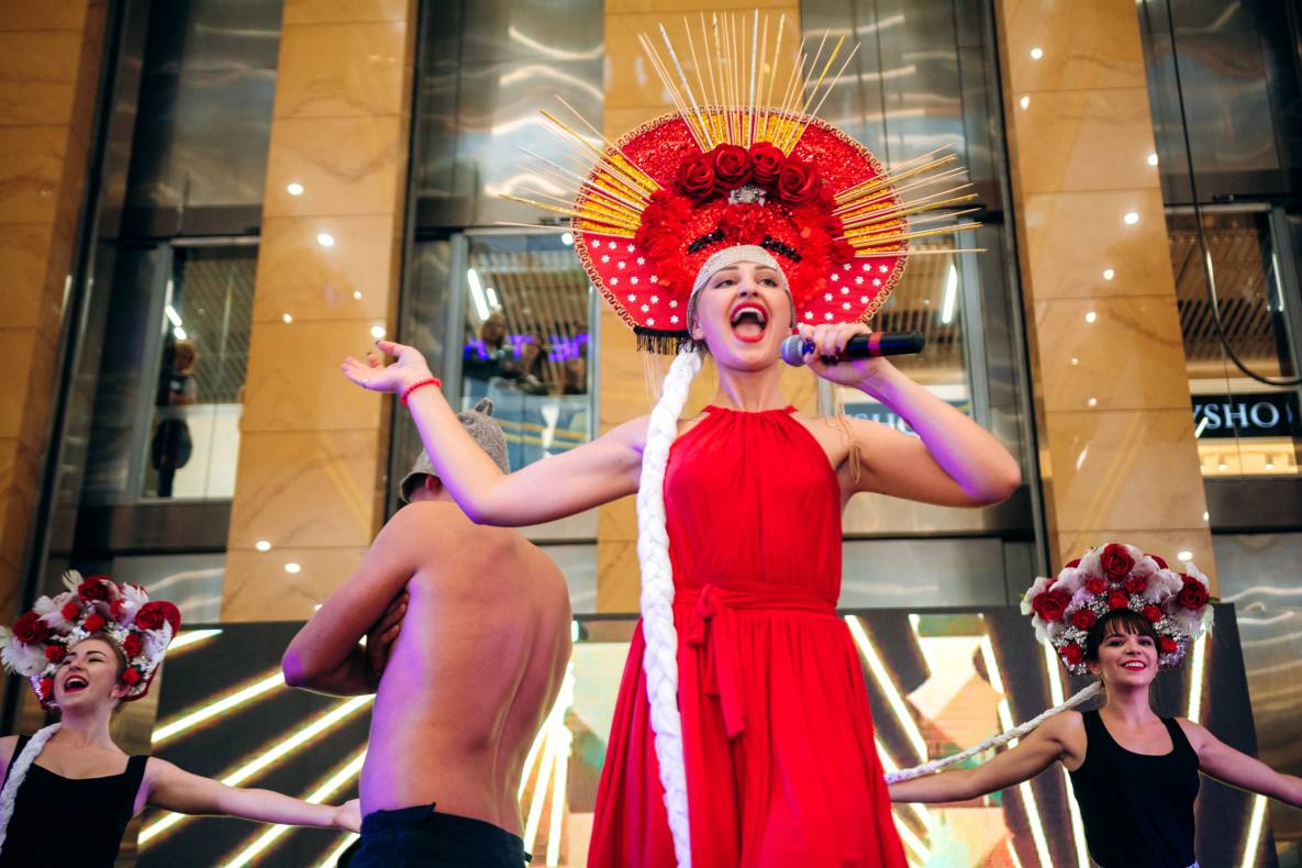 Шоу двійників Олі Полякової image-173