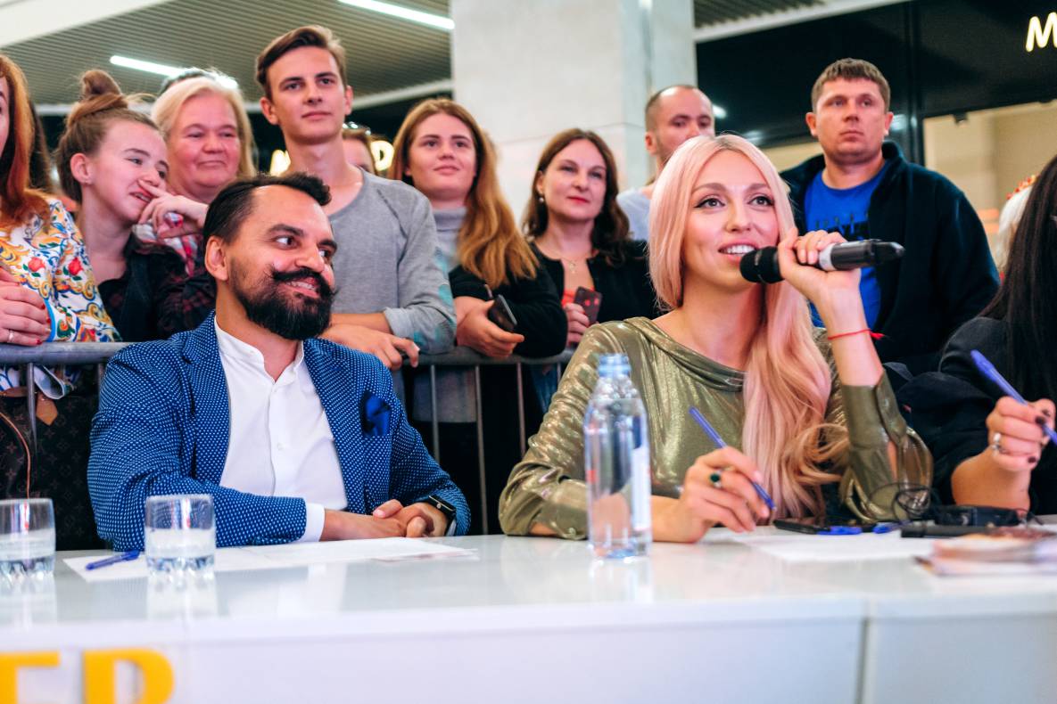 Шоу двійників Олі Полякової image-190