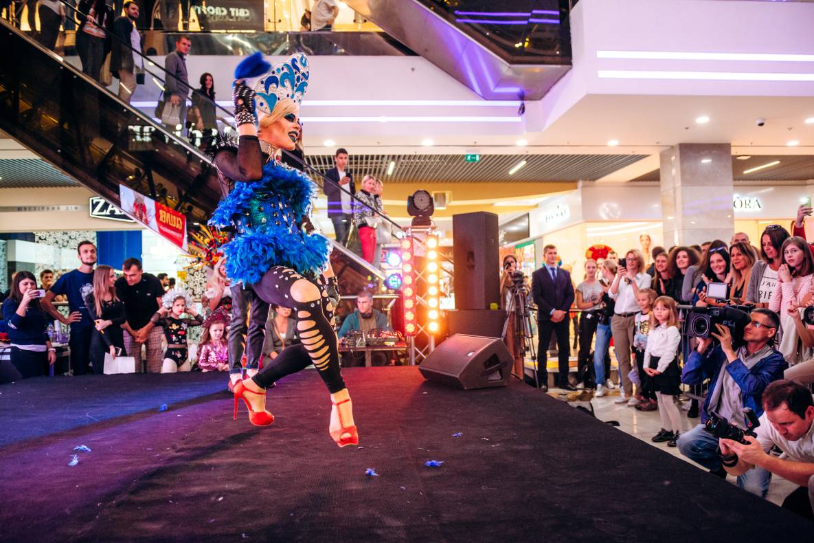 Шоу двійників Олі Полякової image-212